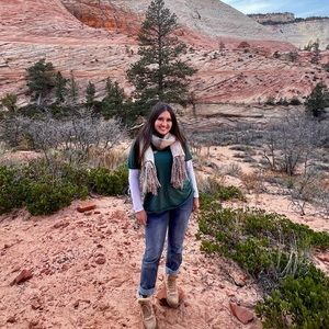 Meet your Posher, Tealia